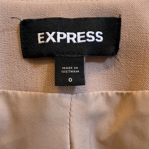Express Blazer - Picture 5 of 13